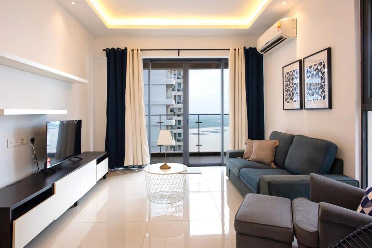 Comfy 3Br Apt In Danga Bay Free Parking Sea View Johor Bahru Exterior foto