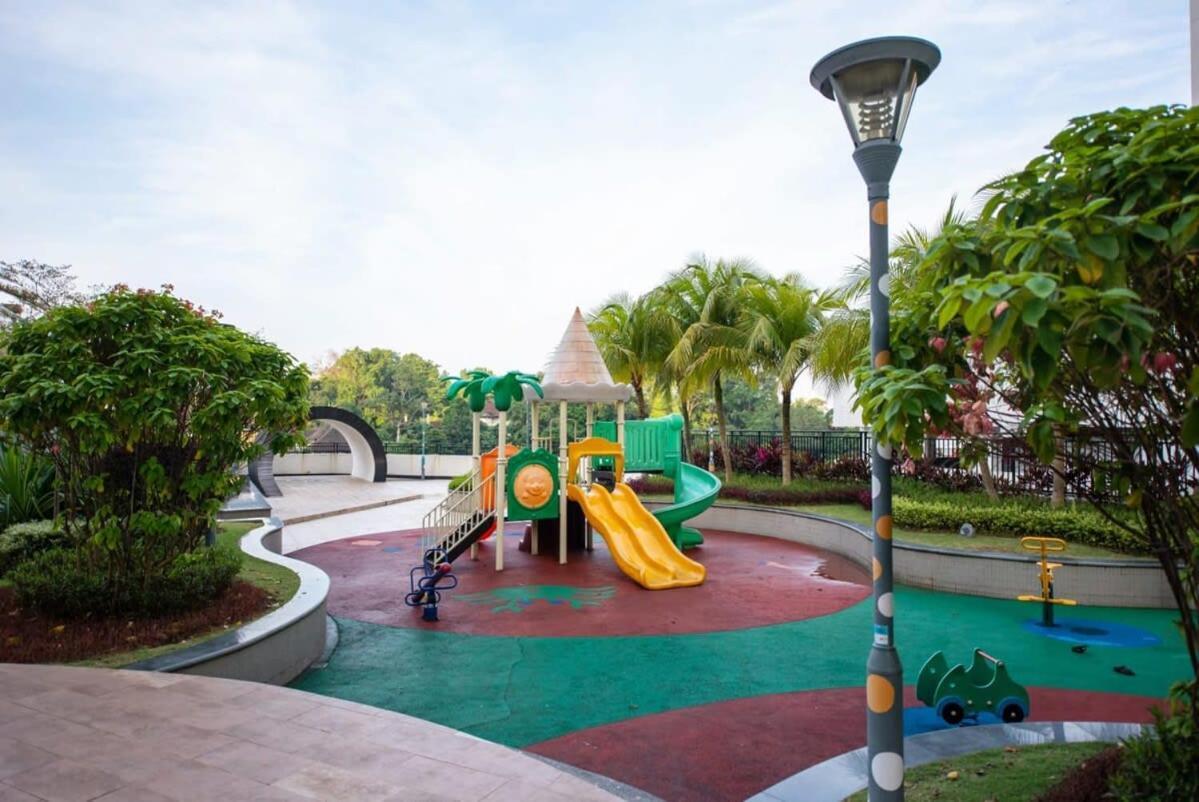 Comfy 3Br Apt In Danga Bay Free Parking Sea View Johor Bahru Exterior foto