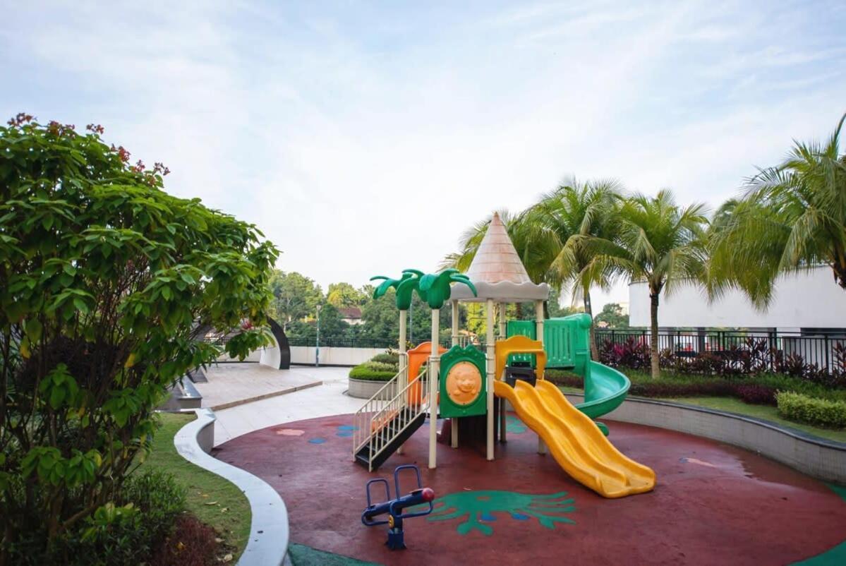 Comfy 3Br Apt In Danga Bay Free Parking Sea View Johor Bahru Exterior foto